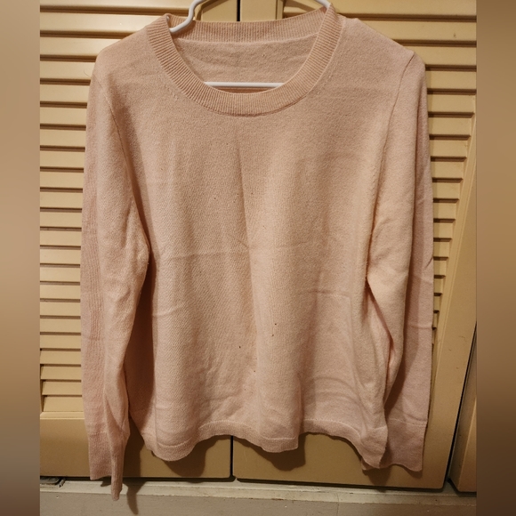 Pink cashmere crewneck - Picture 1 of 4